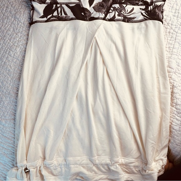 Lululemon black white brisk bloom floral tame me tank with drawstring waist Sz 6 - Picture 8 of 16